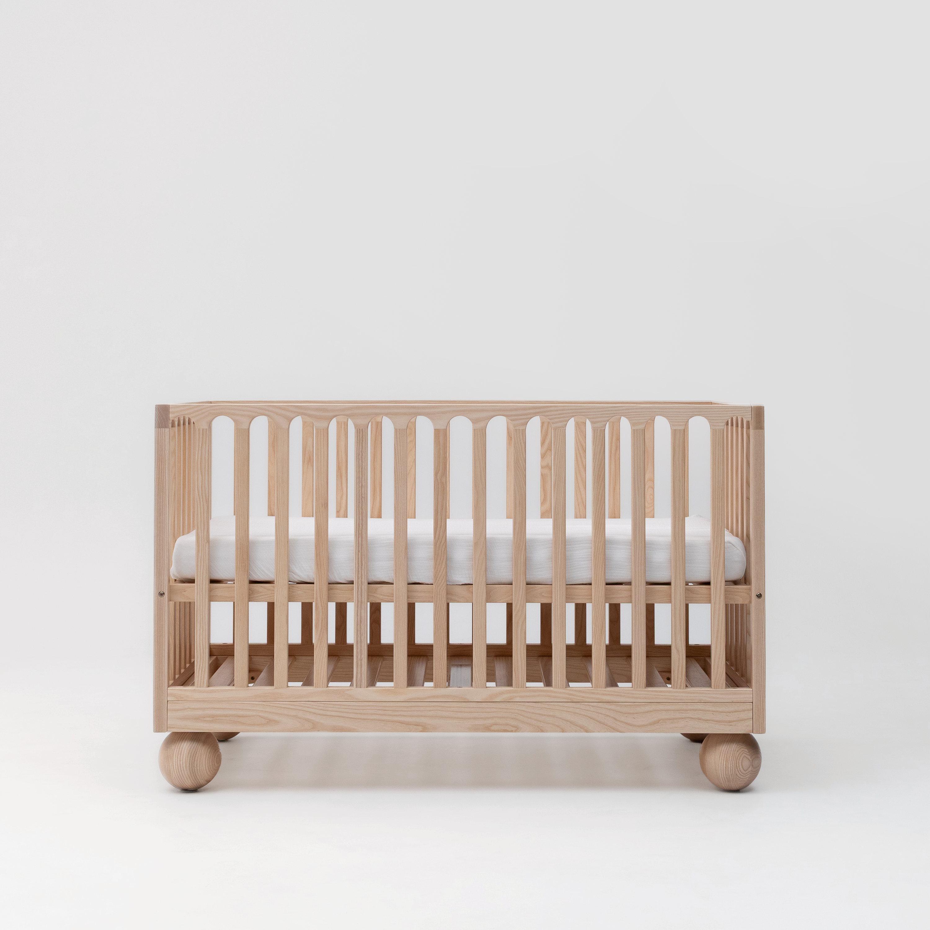 Zali Ashwood Cot