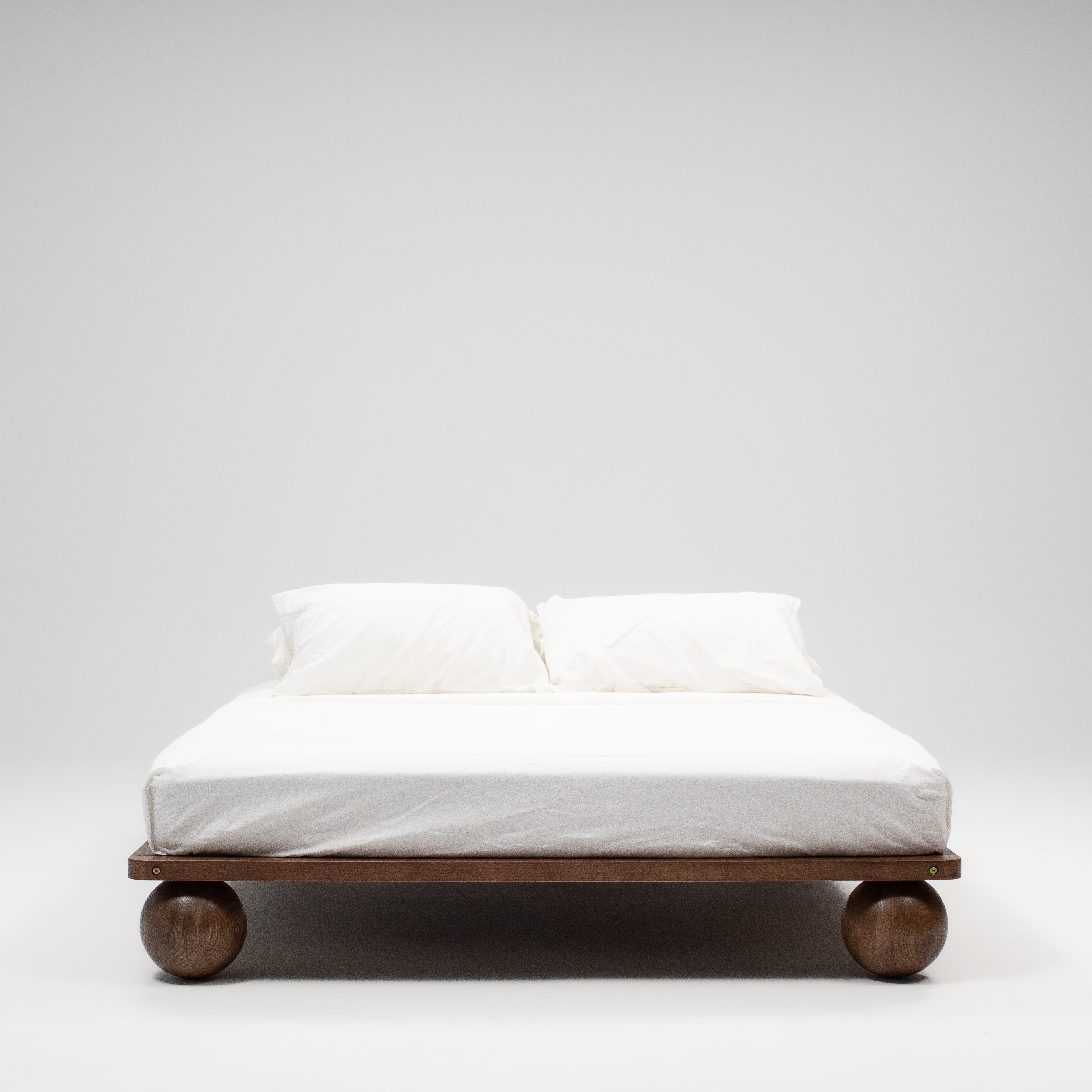 Children's Zali Walnut King Bed