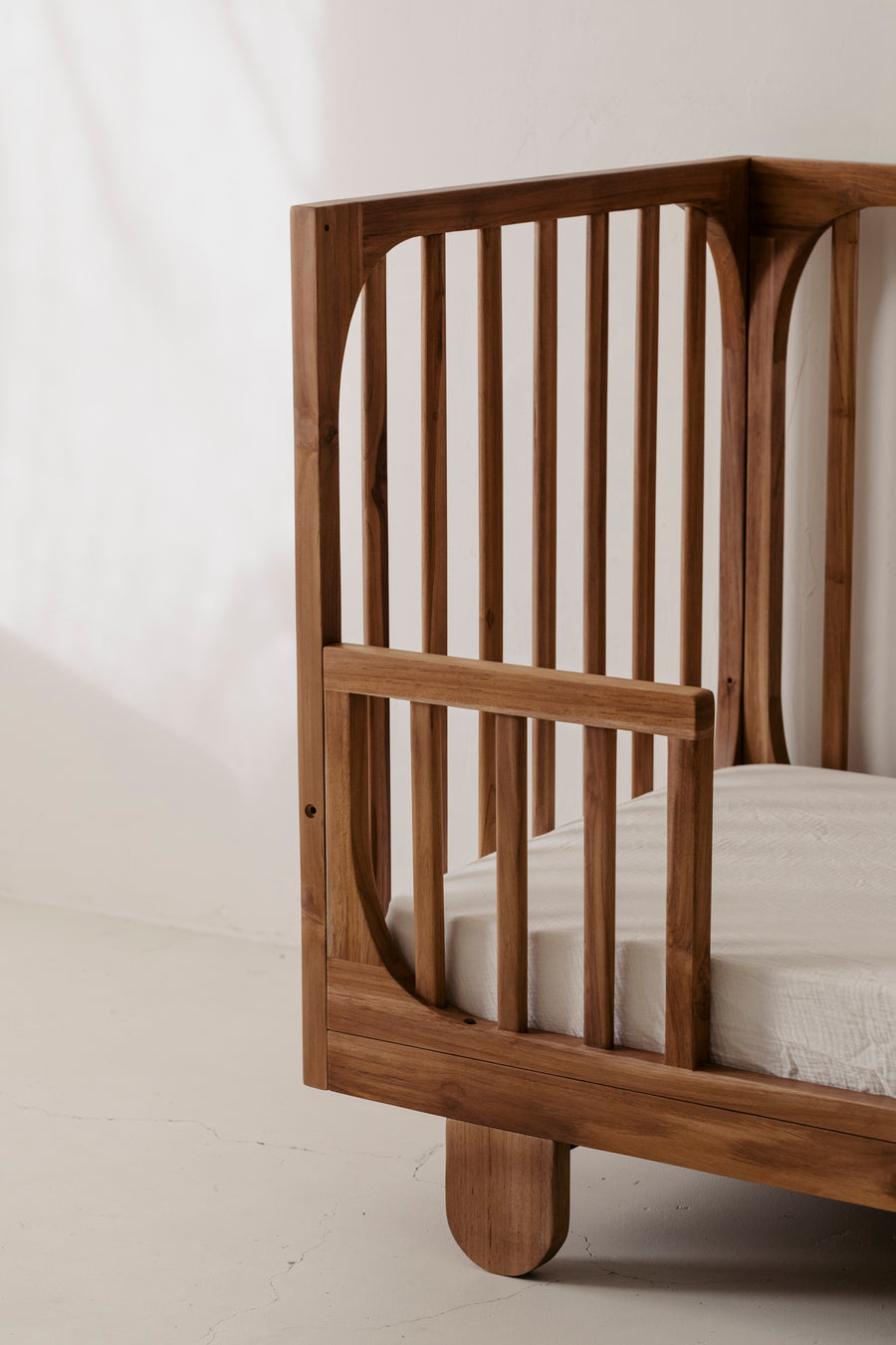 Hunter Teak Cot